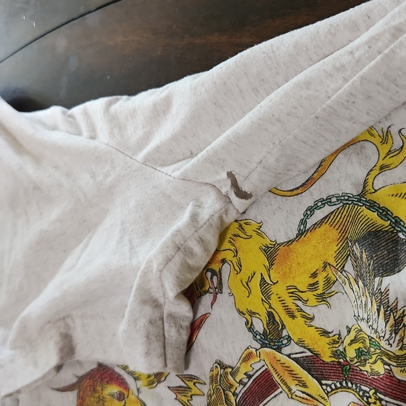 Queen tour tshirt in Large - Picture 4 of 5